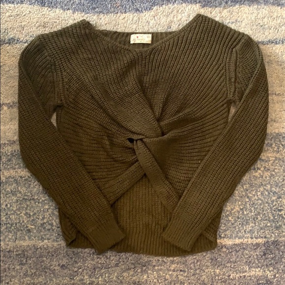 Army Green Sweater - Picture 2 of 3